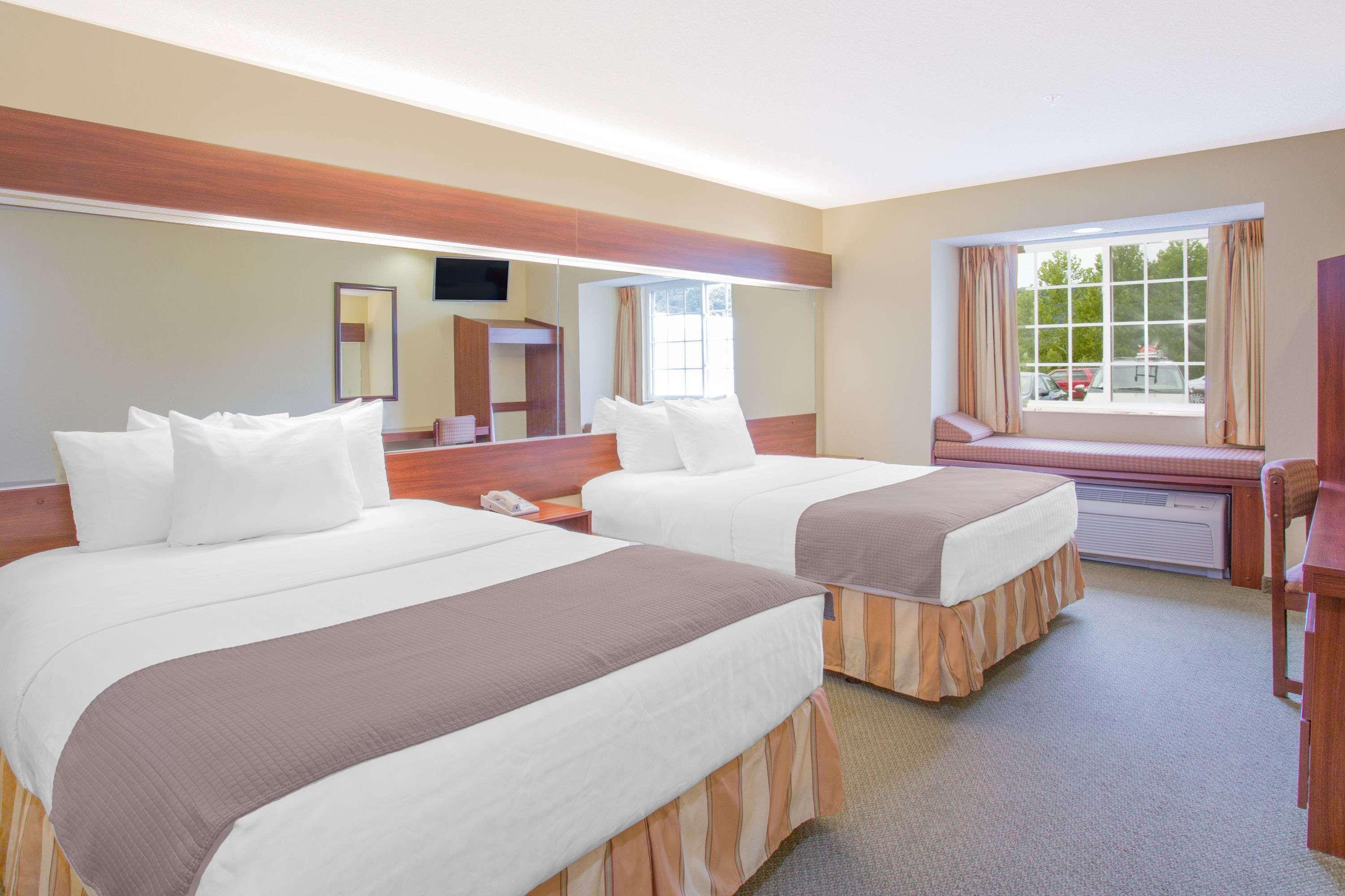 Microtel Inn And Suites Gassaway Εξωτερικό φωτογραφία